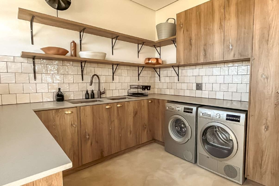 4 Bedroom Property for Sale in Koringberg Western Cape